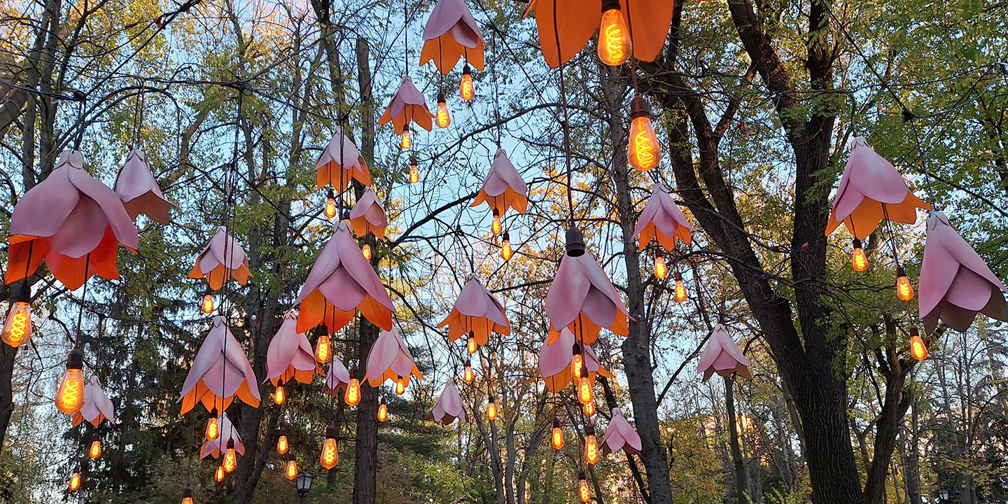Cute lamps in Chișinău park